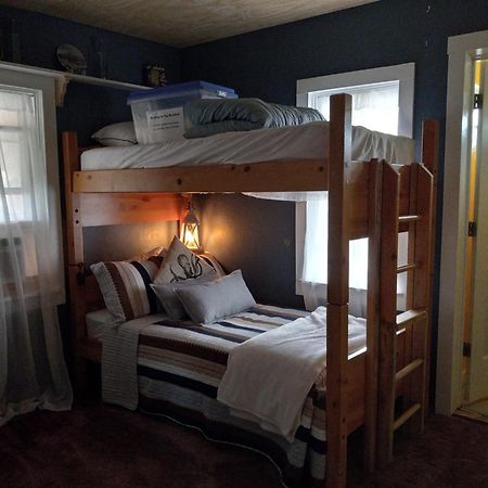 The Goulding Cottage And Farm - 4 Beds, 3 Baths Henrieville Dış mekan fotoğraf