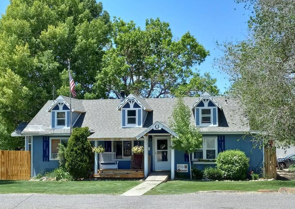 The Goulding Cottage And Farm - 4 Beds, 3 Baths Henrieville Dış mekan fotoğraf