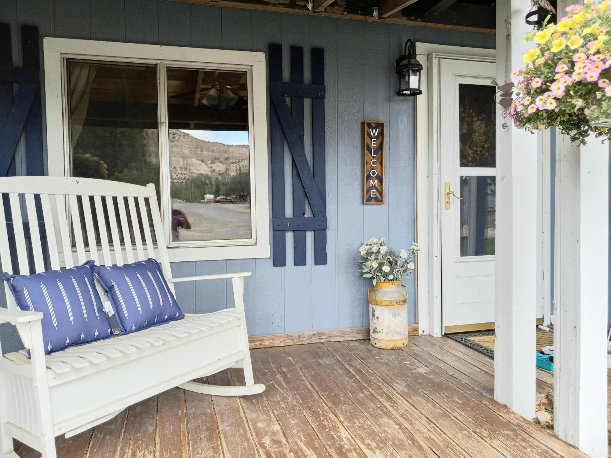 The Goulding Cottage And Farm - 4 Beds, 3 Baths Henrieville Dış mekan fotoğraf